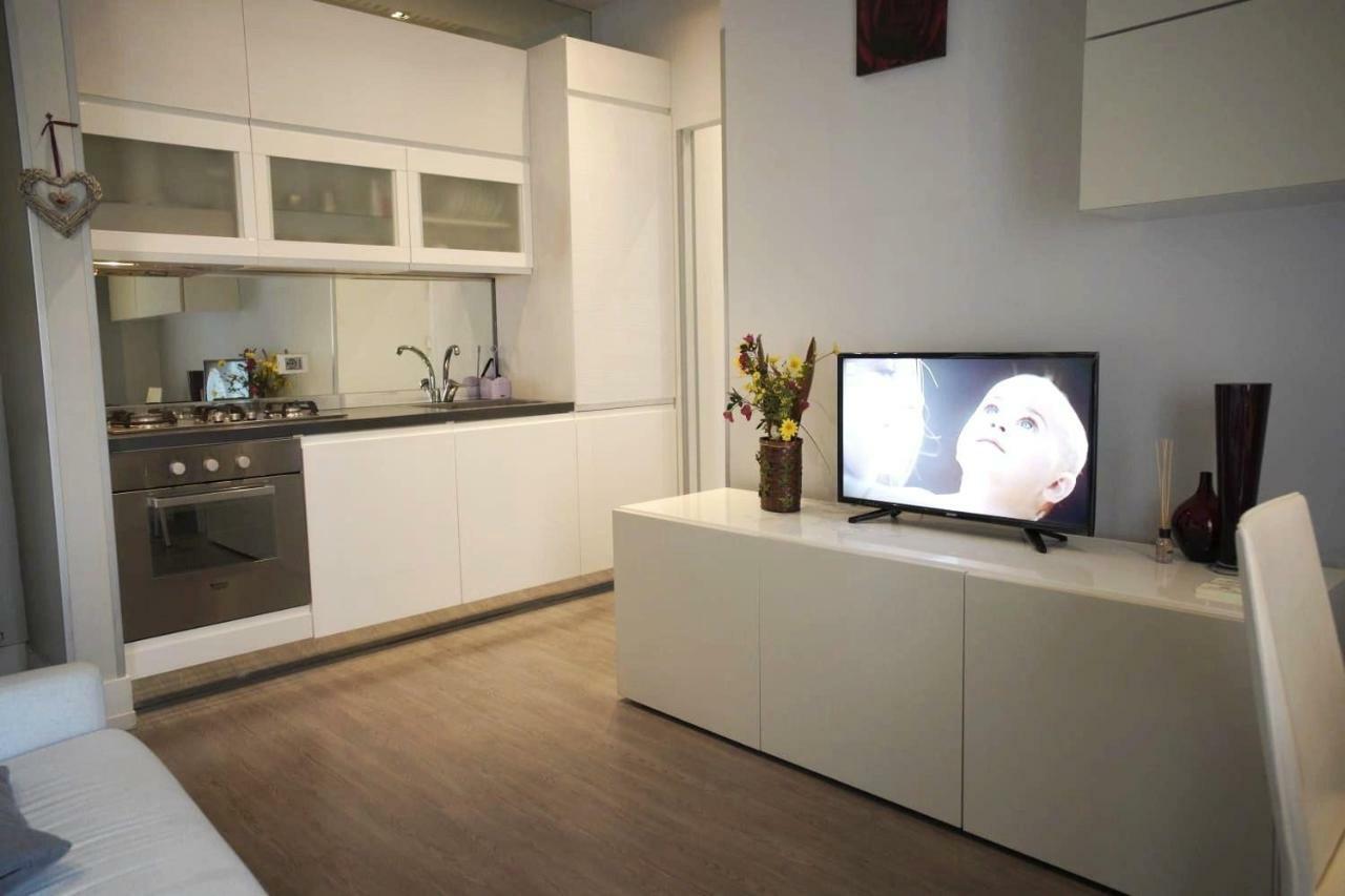 Modern Apartment Metro A Rom Exterior foto